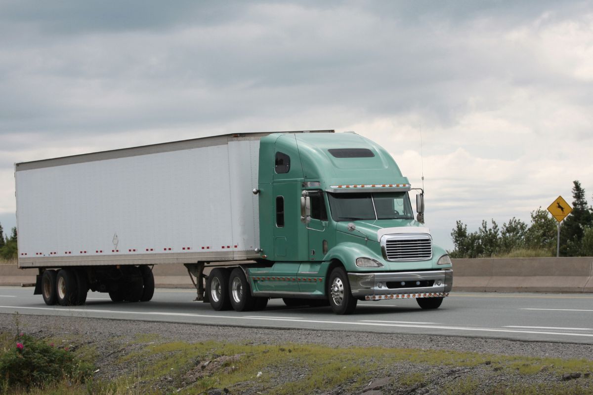 how much to ship a car from california to michigan